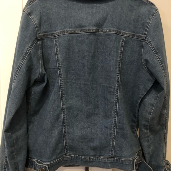 Women’s Blue Jean Jacket new without tags - Picture 2 of 2